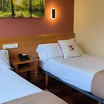 A Marisqueira I Aeropuerto A Coruna Hotel 2*