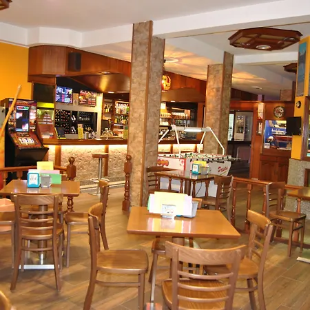 A Marisqueira I Aeropuerto A Coruna Hotel 2*