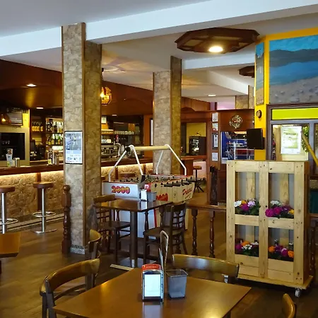 A Marisqueira I Aeropuerto A Coruna فندق أوليروس