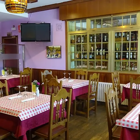 A Marisqueira I Aeropuerto A Coruna فندق أوليروس