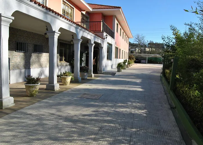 A Marisqueira I Aeropuerto A Coruna 2* 奥莱罗斯